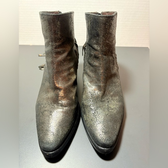 GIANLUCA TOMBOLINI Silver Metallic Leather Fringe Ankle Boots - Picture 2 of 9